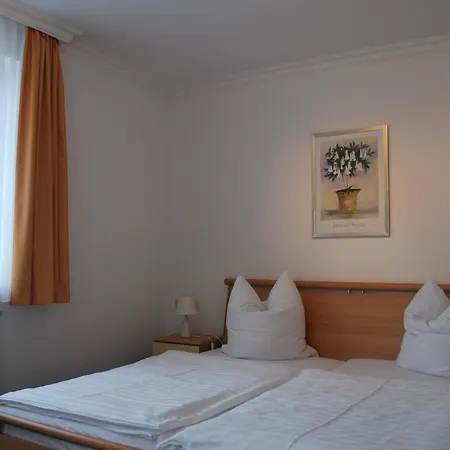 Ferienhaus Zum Sudstrand App. 1 - #113244 * Sellin (Rugen)